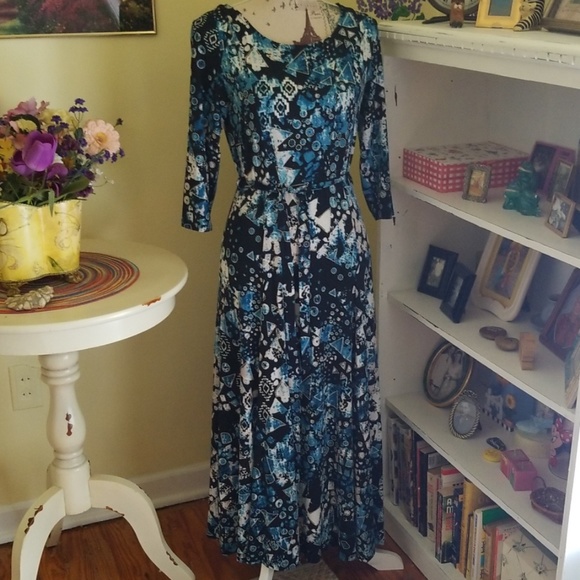 Nina Leonard Dresses & Skirts - Never worn NWOT dress Nina Leonard Dresses & Skirts - Never worn NWOT dress